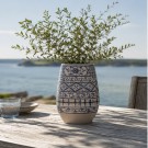Vase med blått mønster thumbnail