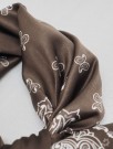 Satengskjerf paisley brun og taupe thumbnail