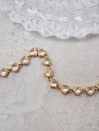 Armbånd med zirikonhjerter i stål