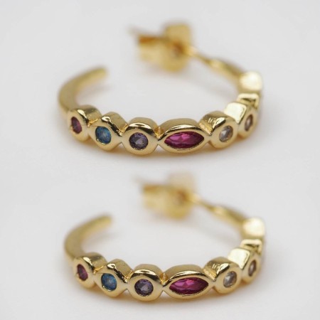 Hoops dråpe med stener flerfarget